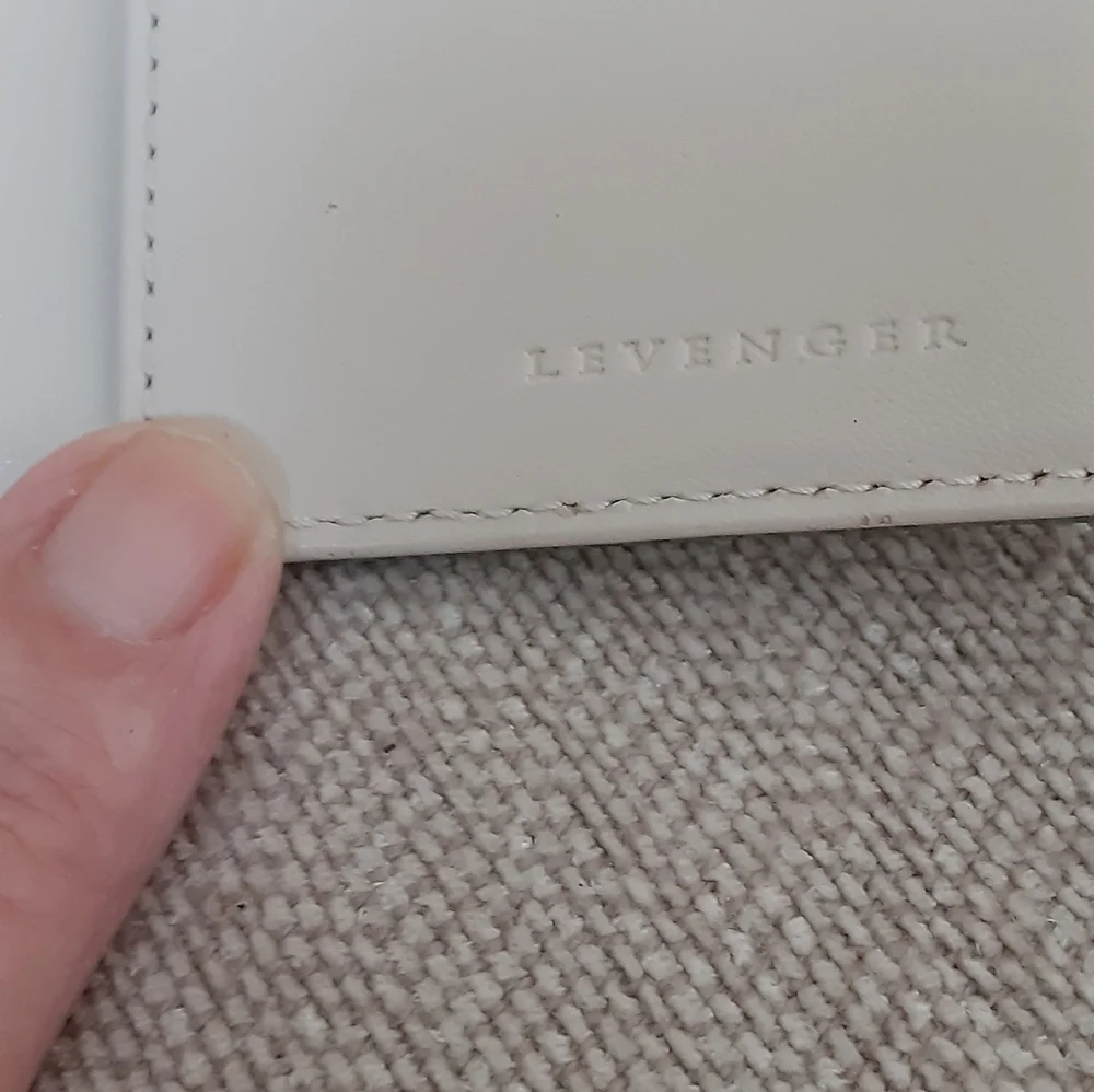 Levenger Green Leather Women's Wallet - Picture 4 of 11